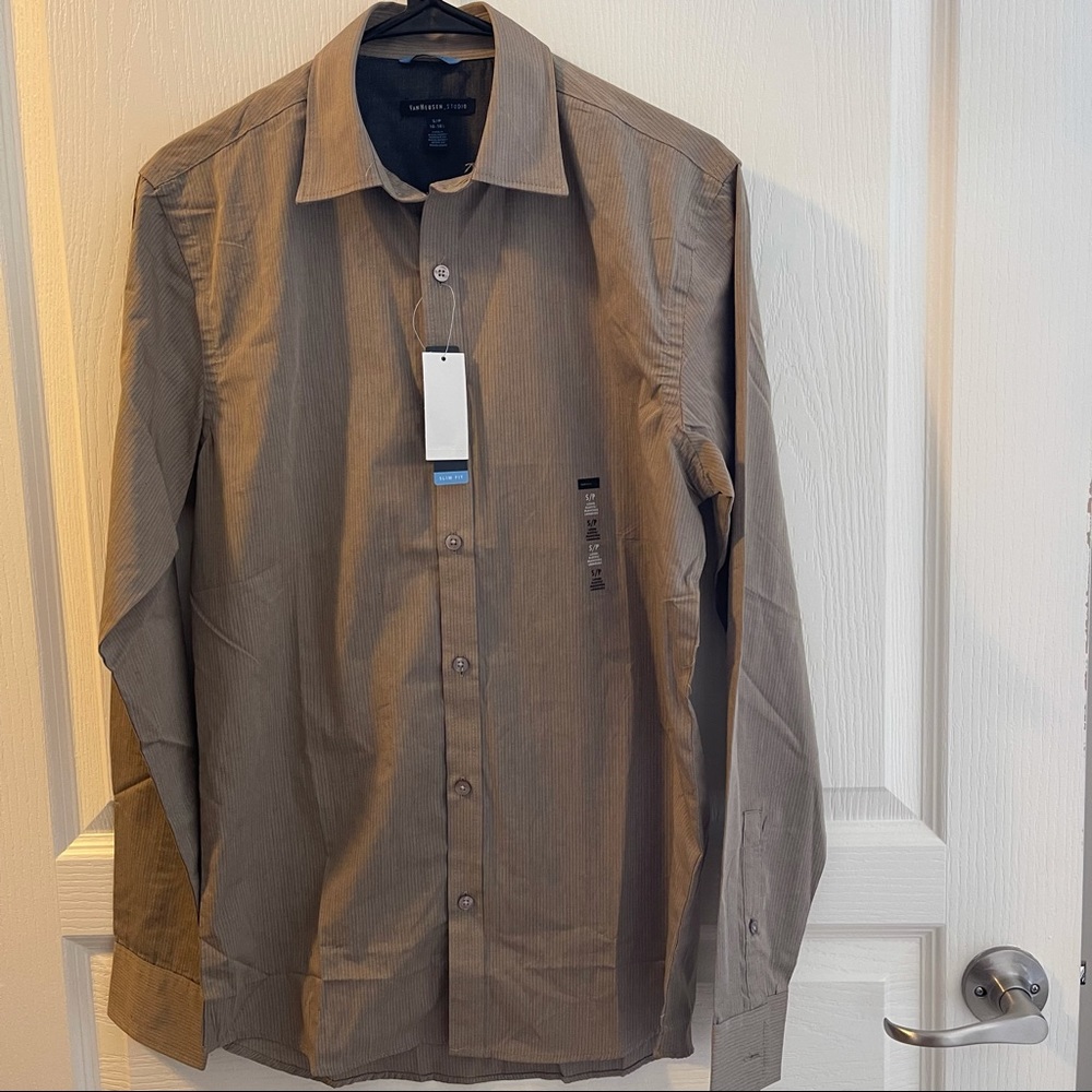 VanHeusen Slim Fit Button Down Shirt Size S - Picture 2 of 7